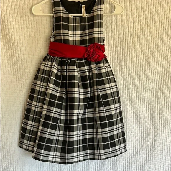 Cherokee Black and White Plaid Dress with Red Sash - Picture 2 of 12